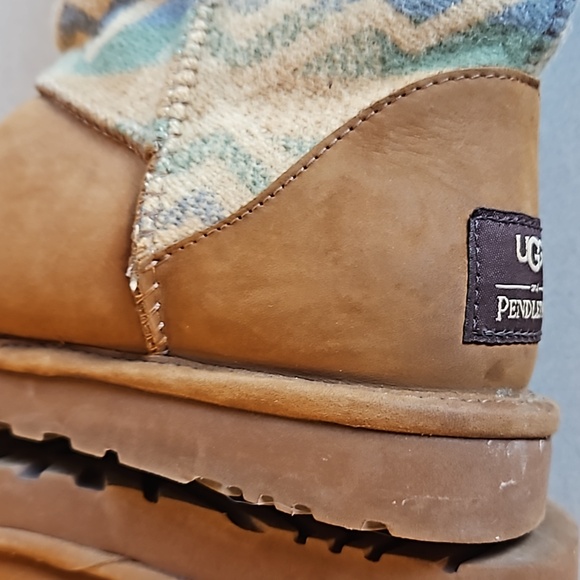 UGG and Pendleton boots - Picture 10 of 14